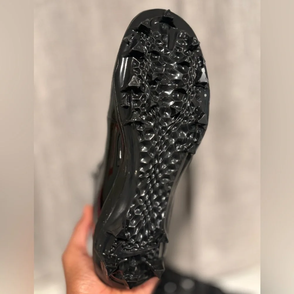 Jordan 11 “Patent Black” Mid TD Football Cleats - Picture 9 of 13